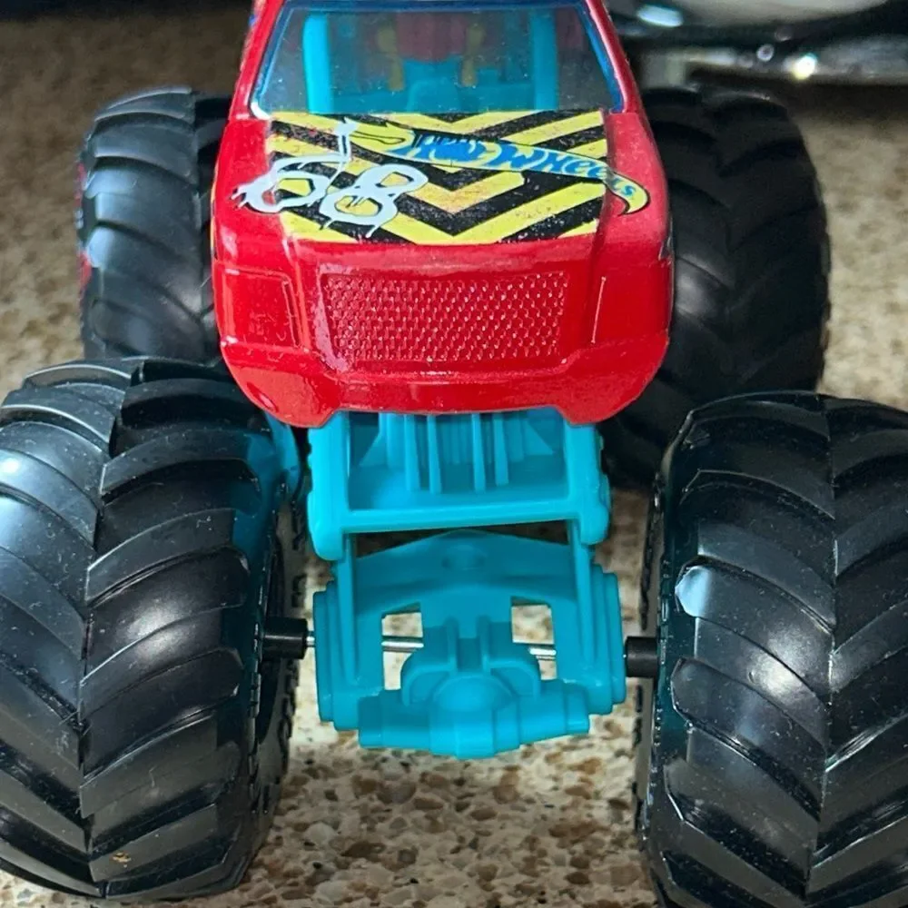 Hot 🥵 Wheels 🛞 Monster Truck 68 🛻 BIG WHEELS BIG FUN 🤩